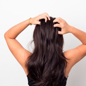 portada de pelo con caspa